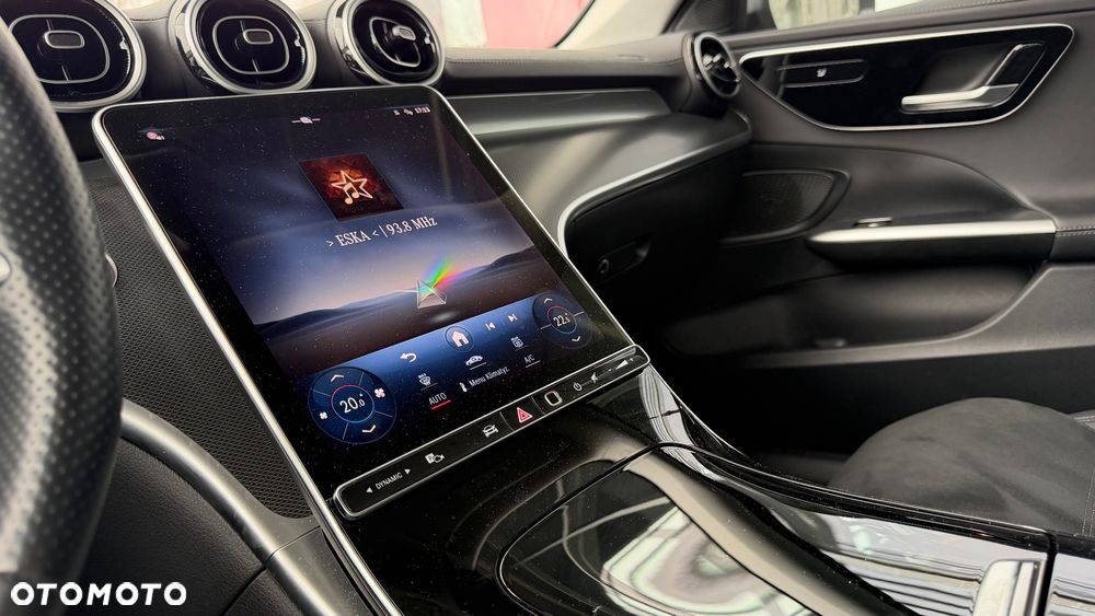 Mercedes-Benz Klasa C 200 9G-TRONIC - 28