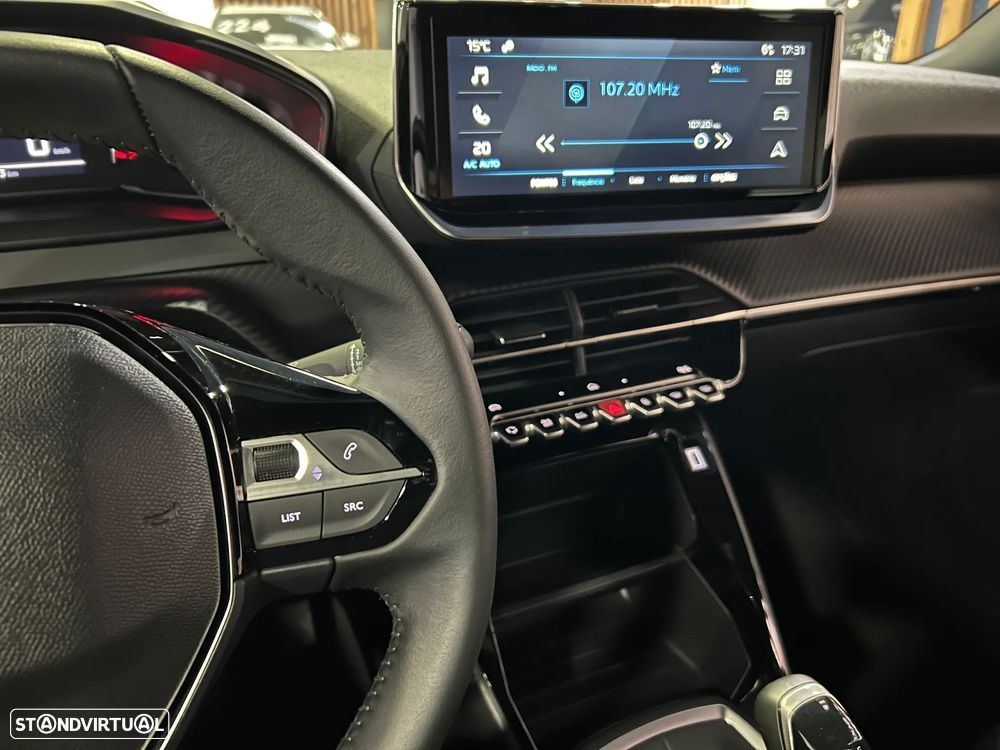 Peugeot 2008 1.2 PureTech Style - 15