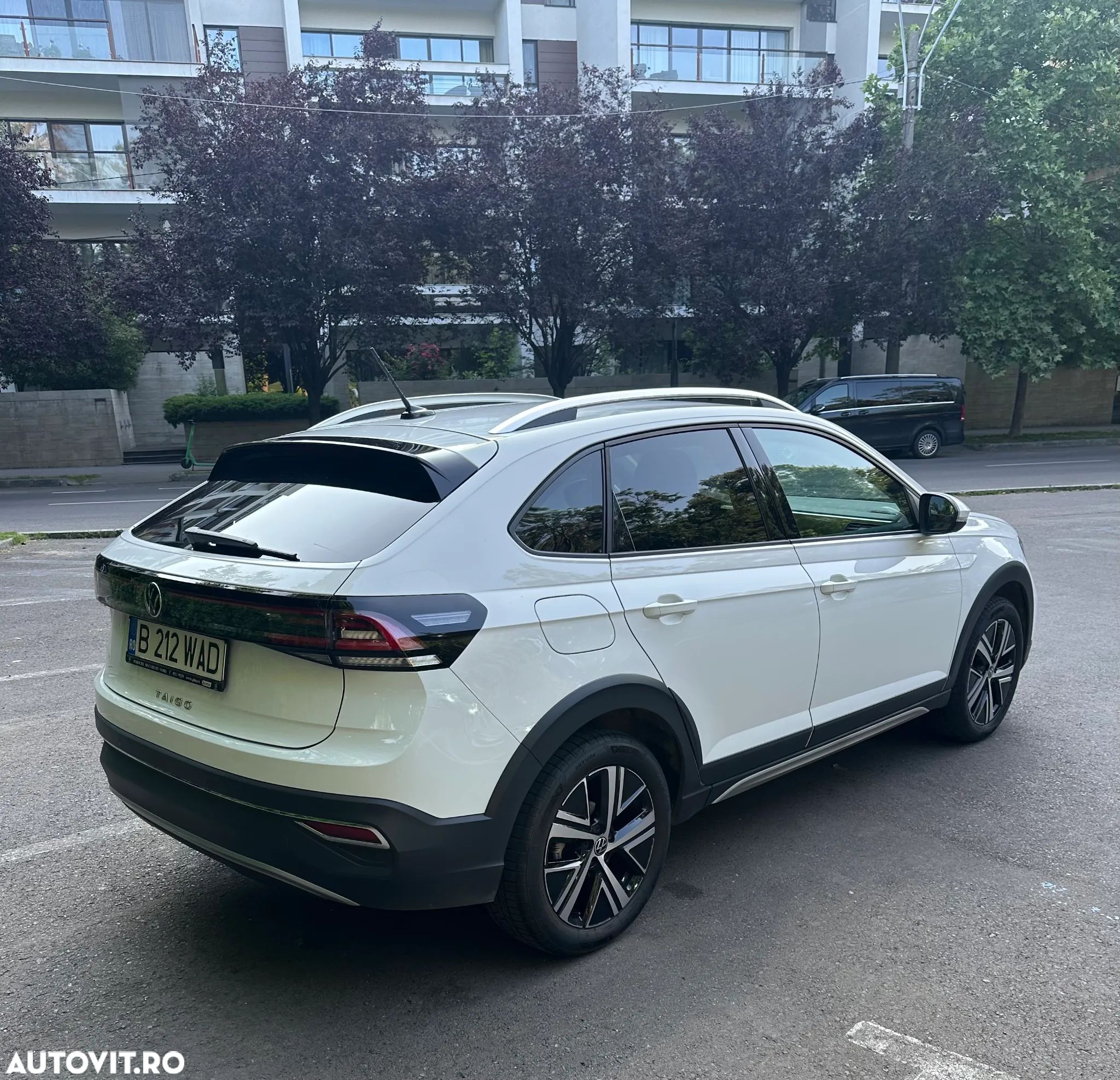 Volkswagen Taigo 1.0 TSI DSG Style - 1