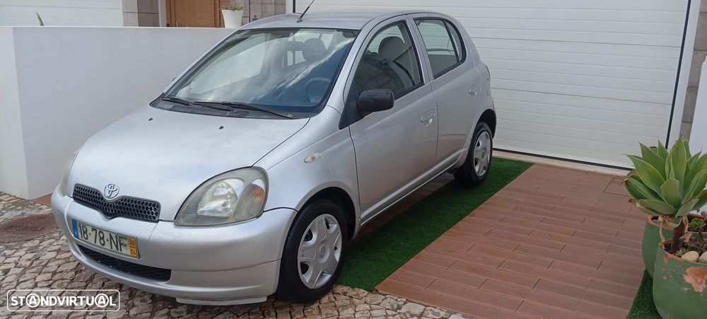 Toyota Yaris 1.0 Terra - 6