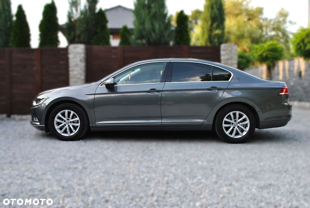 Volkswagen Passat - 3