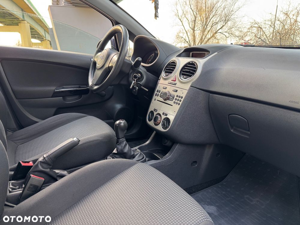 Opel Corsa - 11