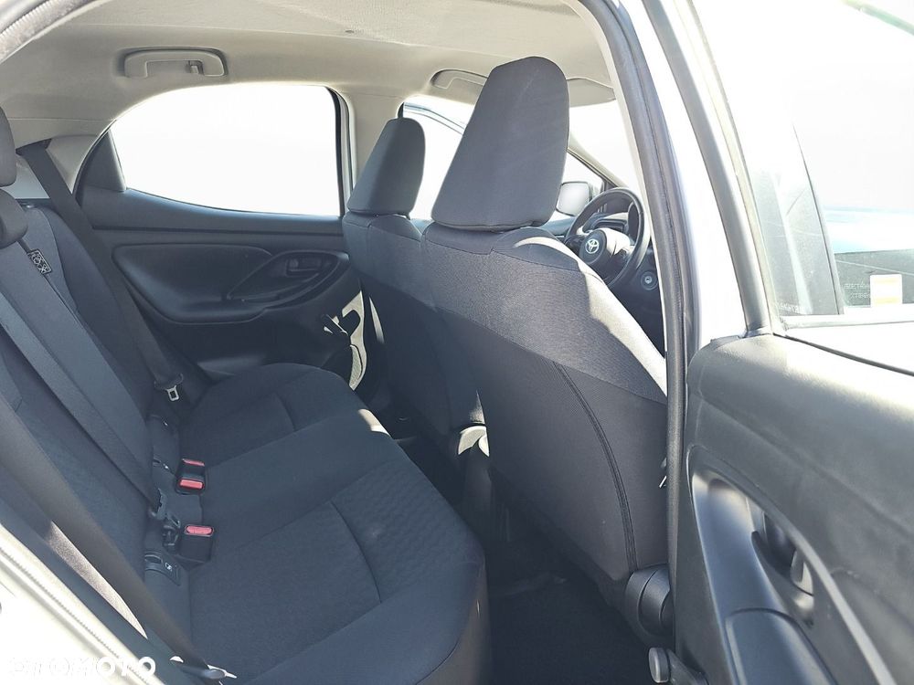 Toyota Yaris - 23