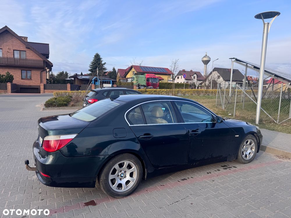 BMW Seria 5 523i - 14