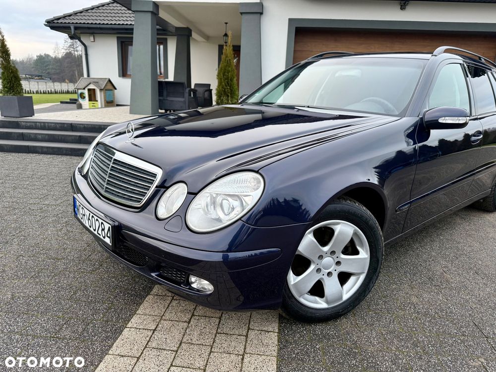 Mercedes-Benz Klasa E 240 T Classic - 3