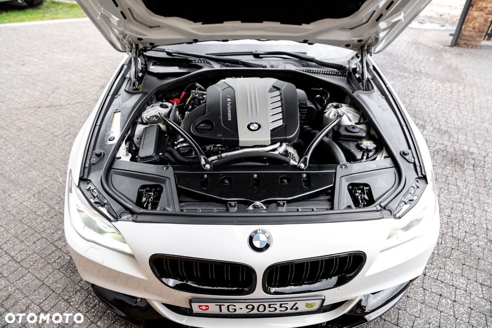 BMW Seria 5 M550d xDrive - 38