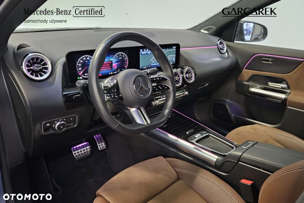 Mercedes-Benz GLA - 19