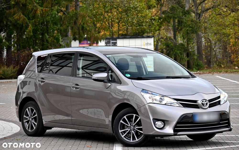 Toyota Verso 1.8 Sol EU5 - 4