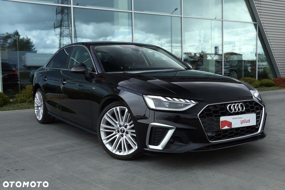 Audi A4 Limousine - 4