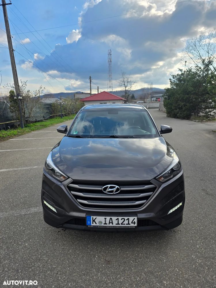 Hyundai Tucson blue 1.7 CRDi 2WD Style - 1
