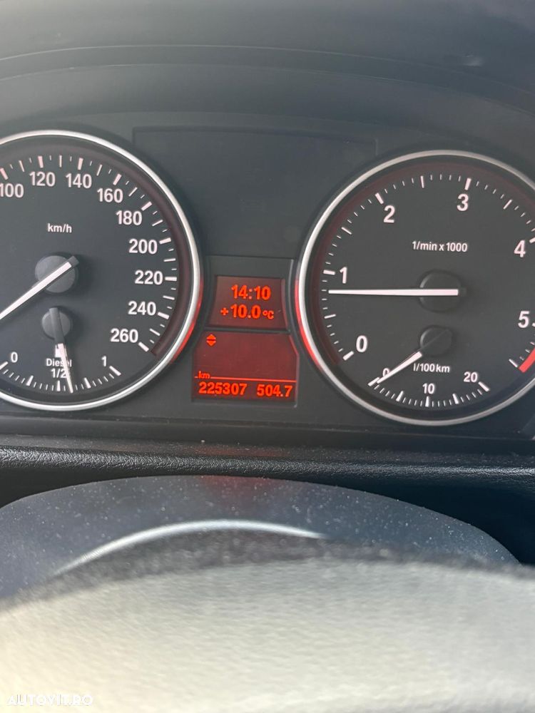 BMW X1 sDrive20d - 10