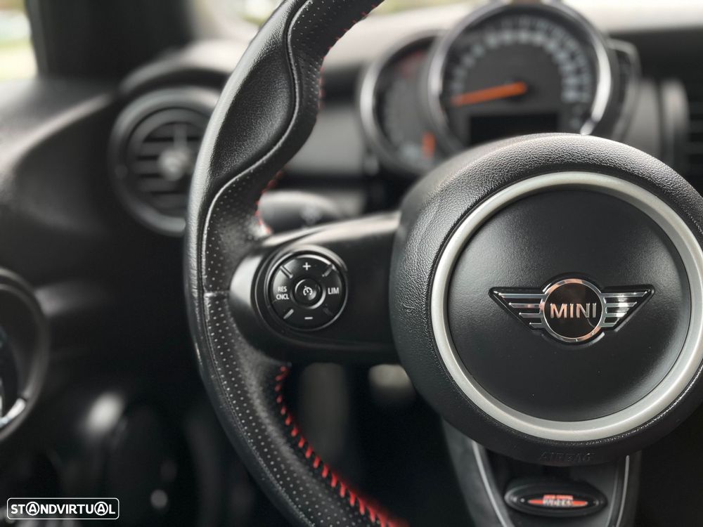 MINI 5 Portas One D - 20