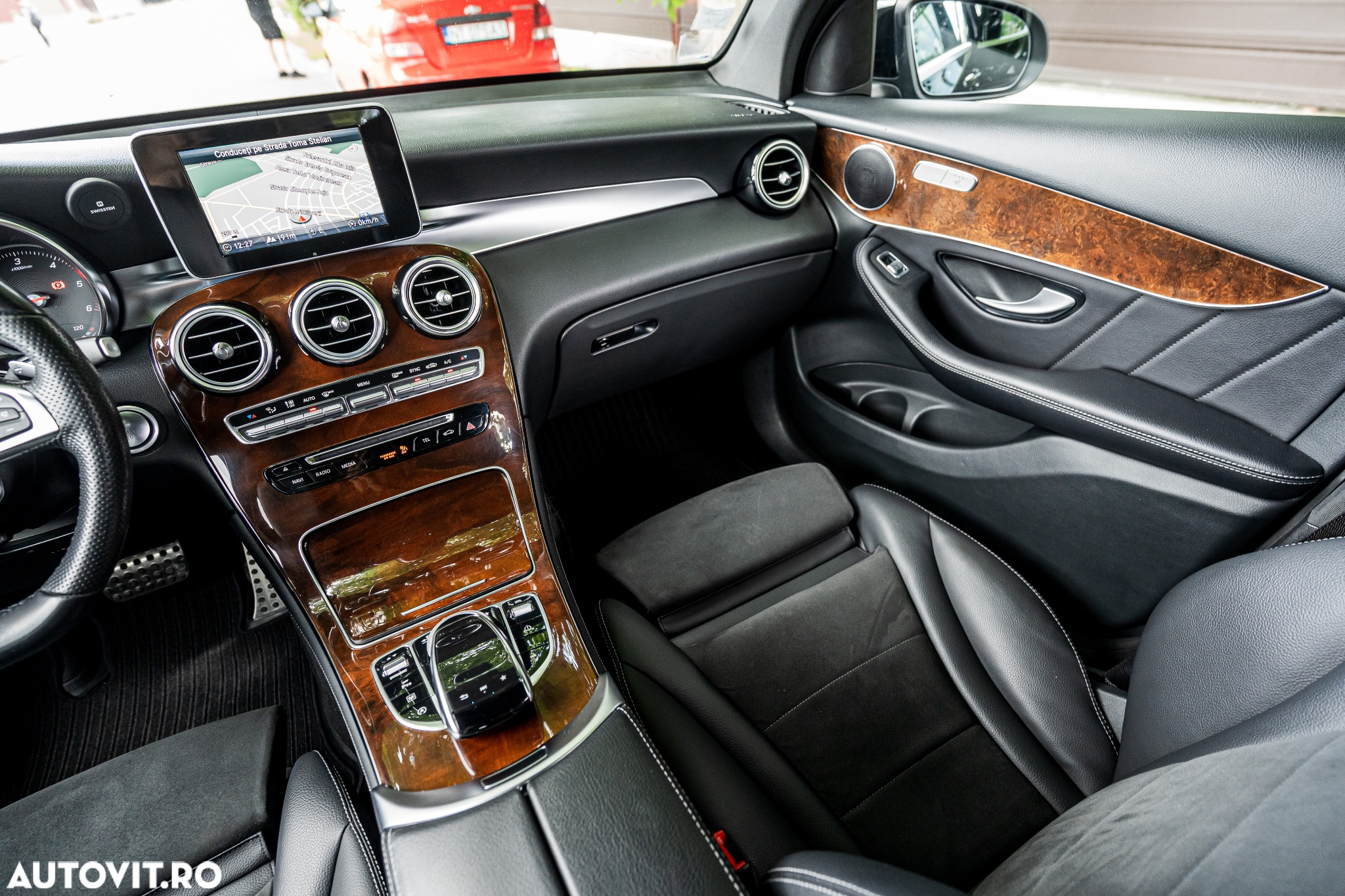 Mercedes-Benz GLC 350 d 4Matic 9G-TRONIC AMG Line - 19