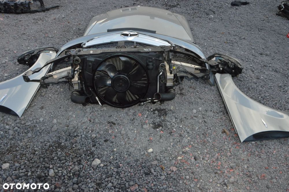 Zderzak maska błotnik lampa komplet przód mercedes c-klasa w204  2.2 cdi - 4