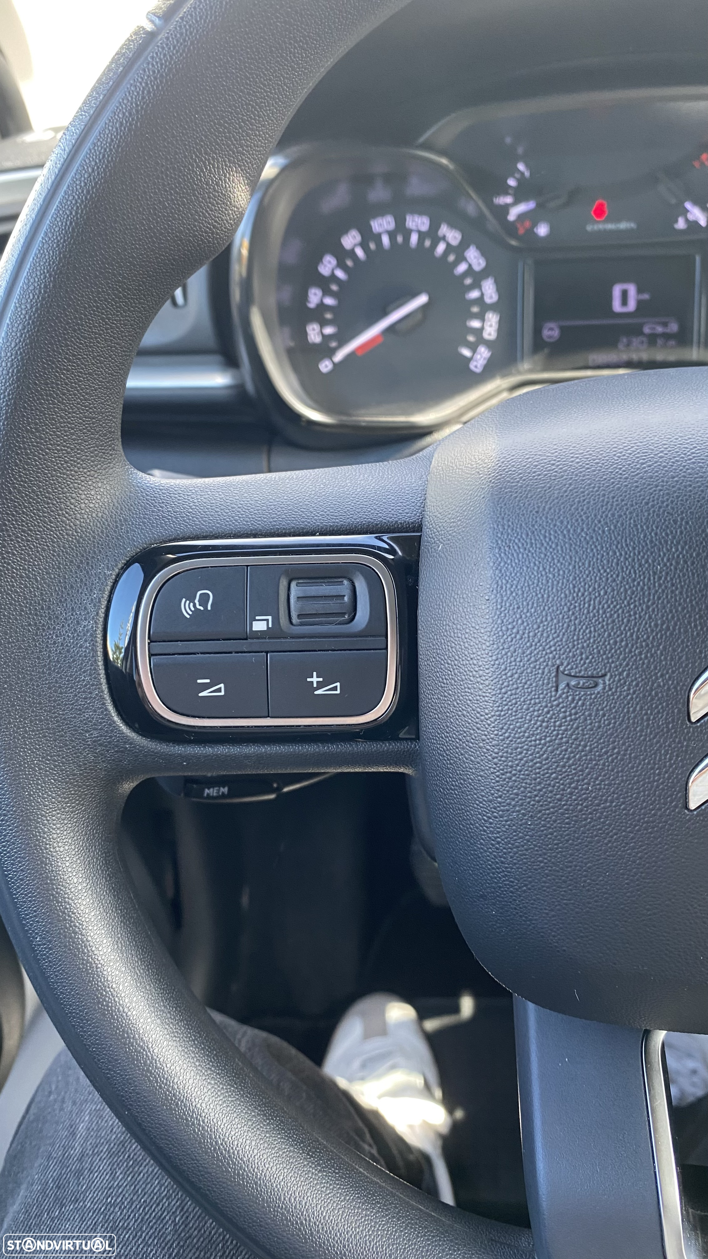 Citroën C3 1.5 BlueHDi Shine - 27