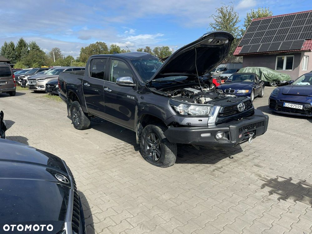 Toyota Hilux 2.8 D-4D Double Cab Live 4x4 - 2