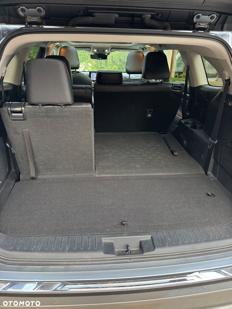 Toyota Highlander 2.5 Hybrid Executive - 24