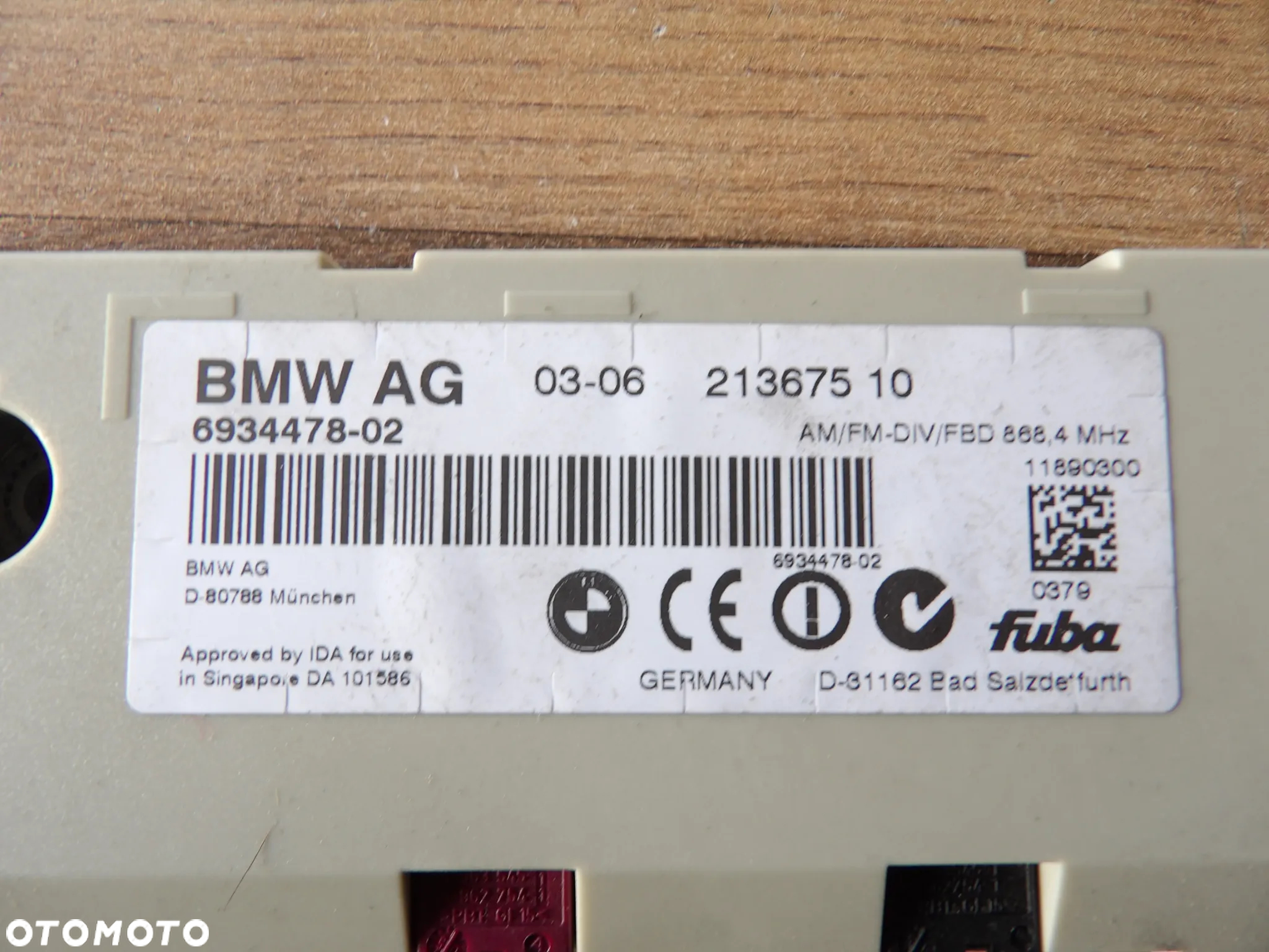 BMW - E60,E61 - WZMACNIACZ ANTENOWY - 6934478 - 2