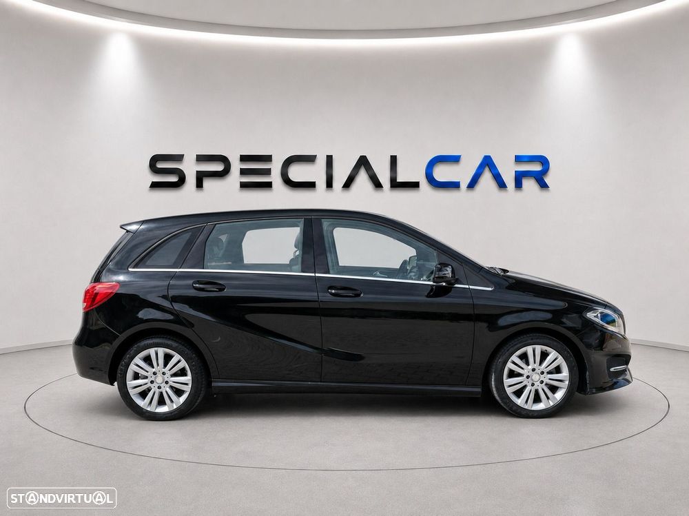 Mercedes-Benz B 180 CDI Style — fotografia 4