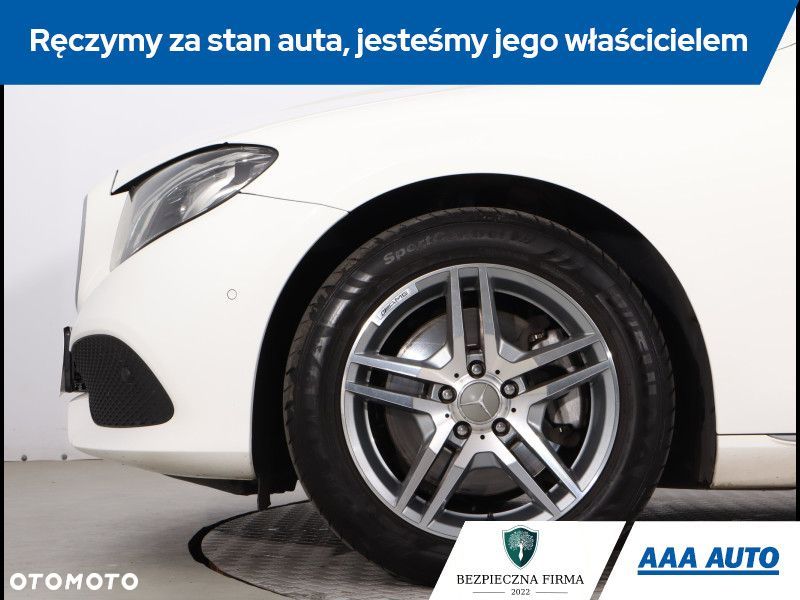 Mercedes-Benz Klasa E - 16