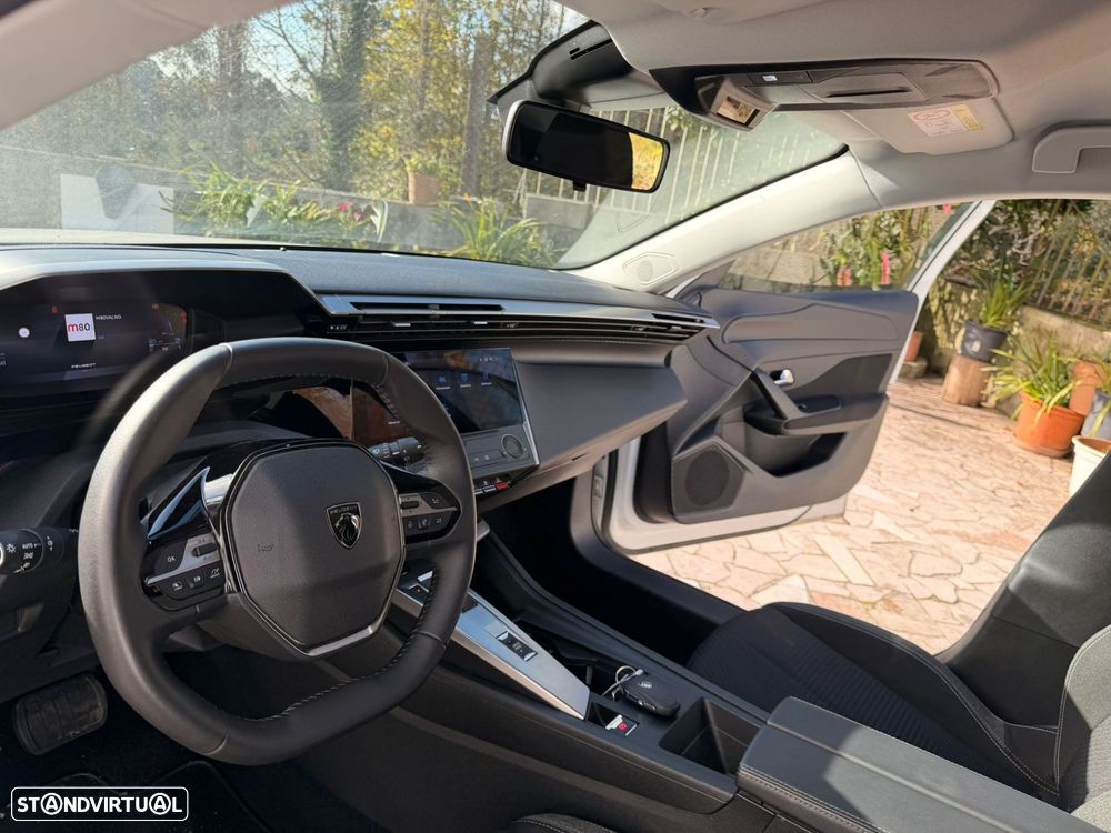 Peugeot 308 1.2 PureTech Allure EAT8 - 14