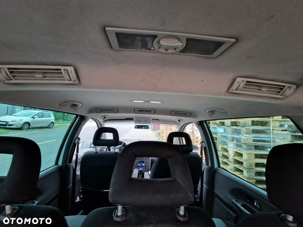 Volkswagen Sharan 1.9 TDI Special - 18