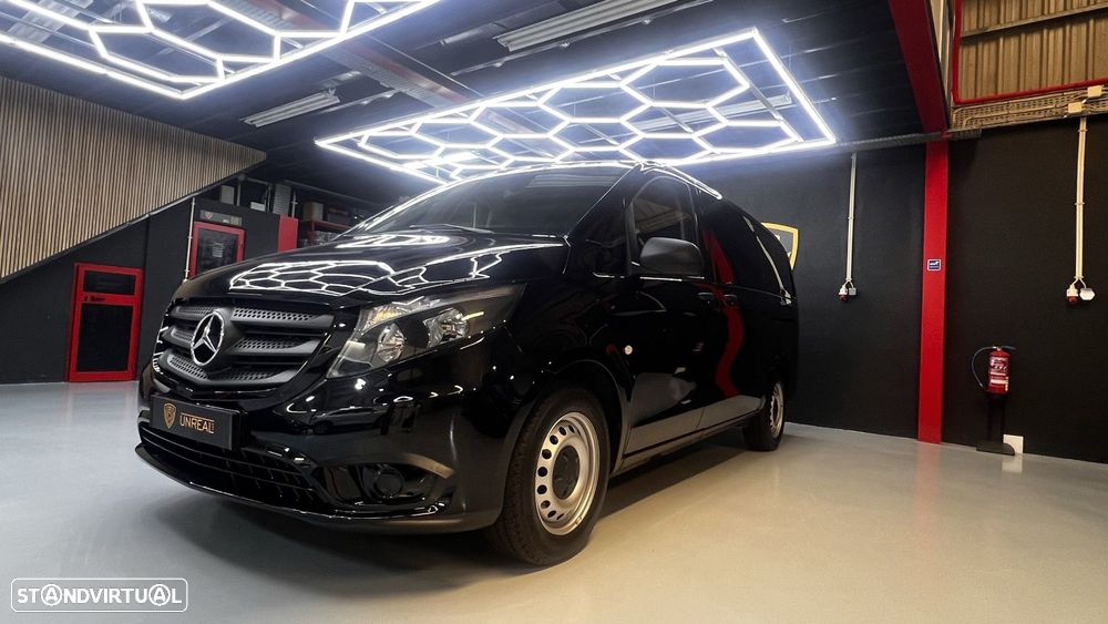 Mercedes-Benz Vito Extra-Longa Aut. SHUTTLE - 13