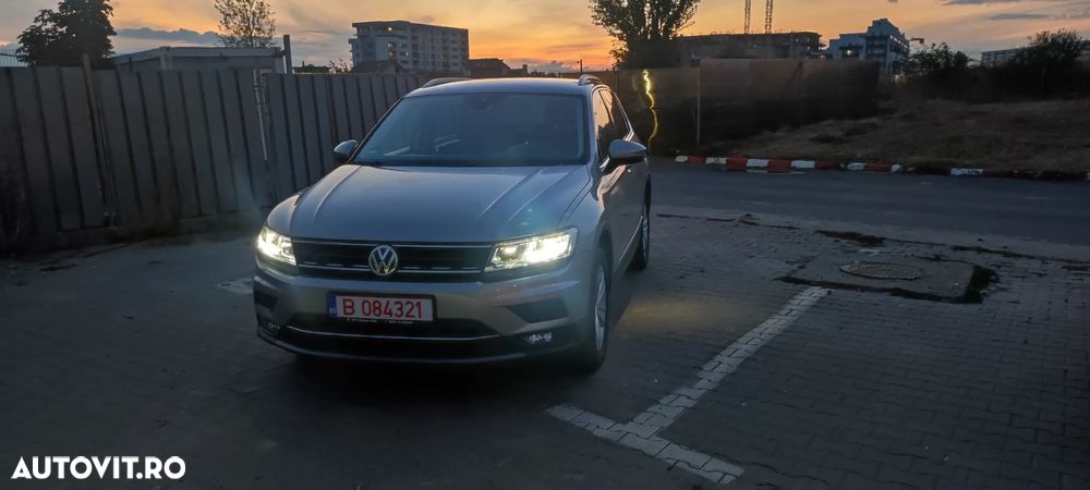 Volkswagen Tiguan 2.0 TDI 4Mot DSG Highline - 8
