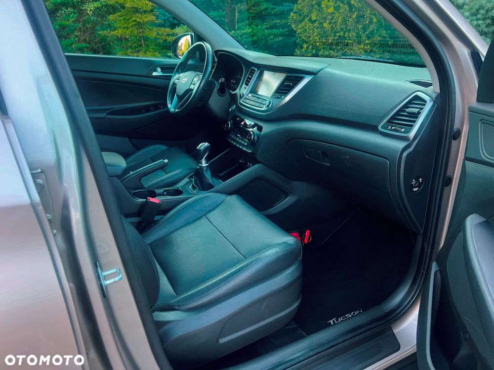 Hyundai Tucson blue 1.7 CRDi 2WD Passion Plus - 23