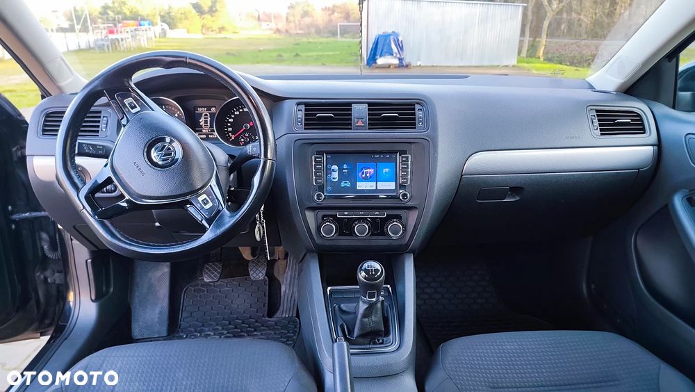 Volkswagen Jetta 2.0 TDI DPF BMT Comfortline - 9