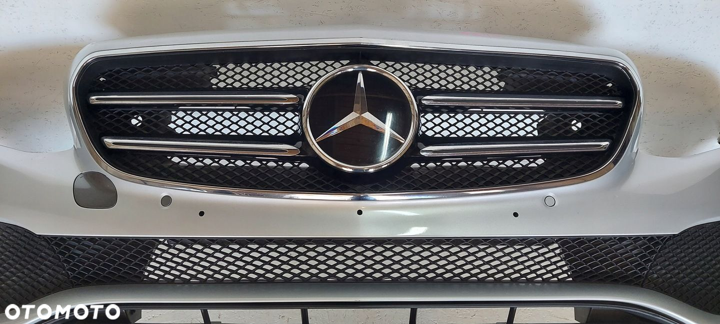 MERCEDES W213 ZDERZAK PRZEDNI ATRAPA ABSORBER PDC CZUJNIKI - 4