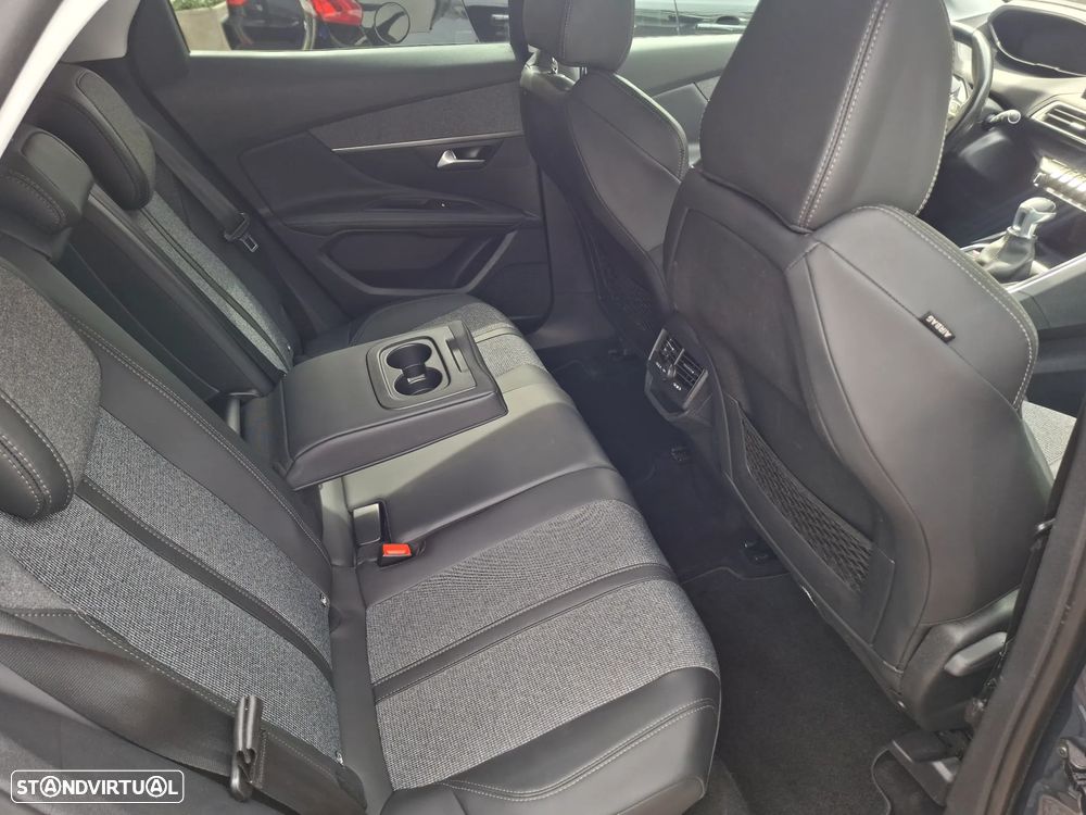 Peugeot 3008 PureTech 130 Stop & Start Allure - 25