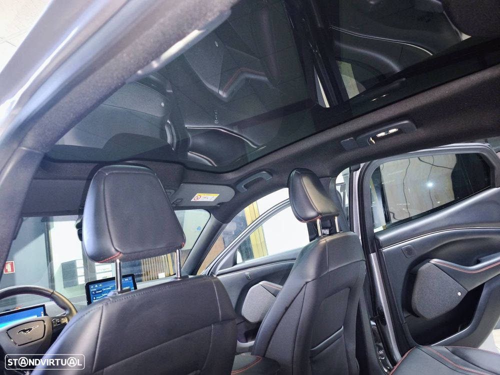 Ford Mustang Mach-E 98.7 kWh Premium AWD - 24