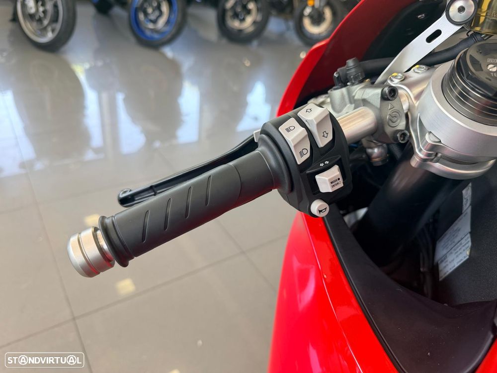 Ducati Panigale R V2 - 7