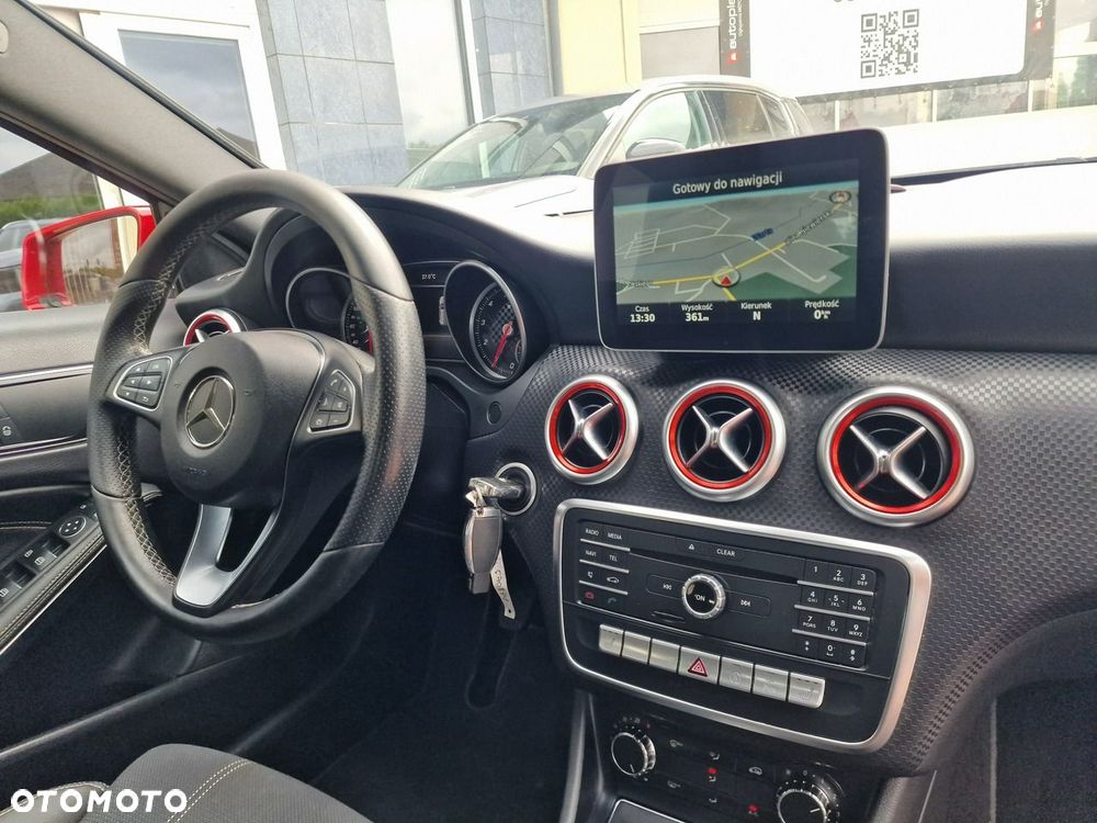 Mercedes-Benz Klasa A 180 (BlueEFFICIENCY) Urban - 25