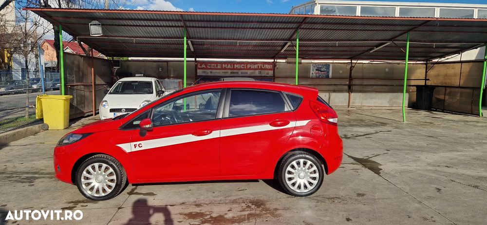 Ford Fiesta - 12