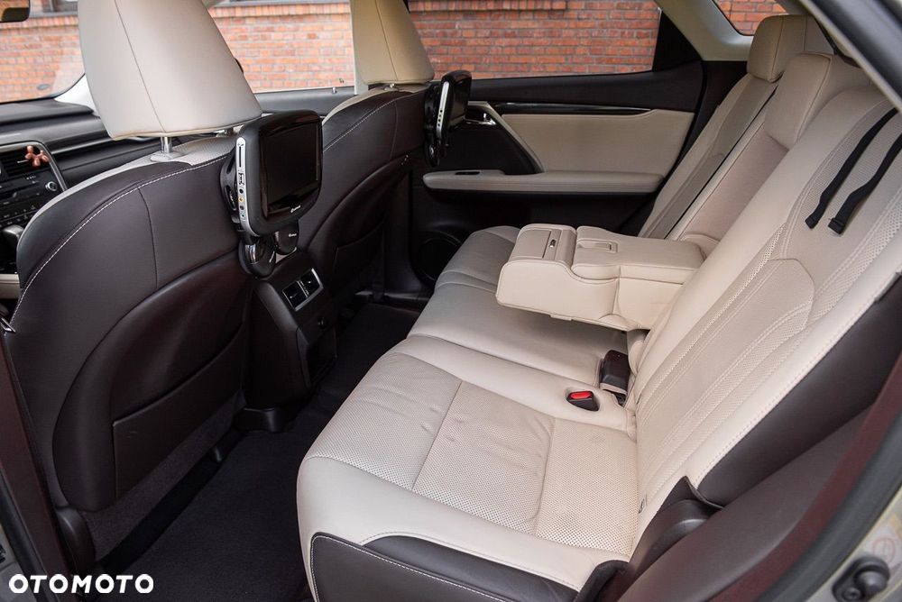 Lexus RX - 24