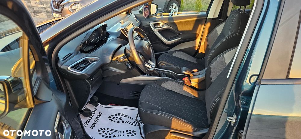 Peugeot 2008 PureTech 82 Active - 14