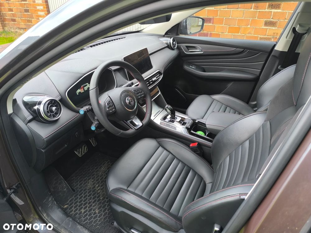 MG HS 1.5 T-GDI Exclusive DCT - 5
