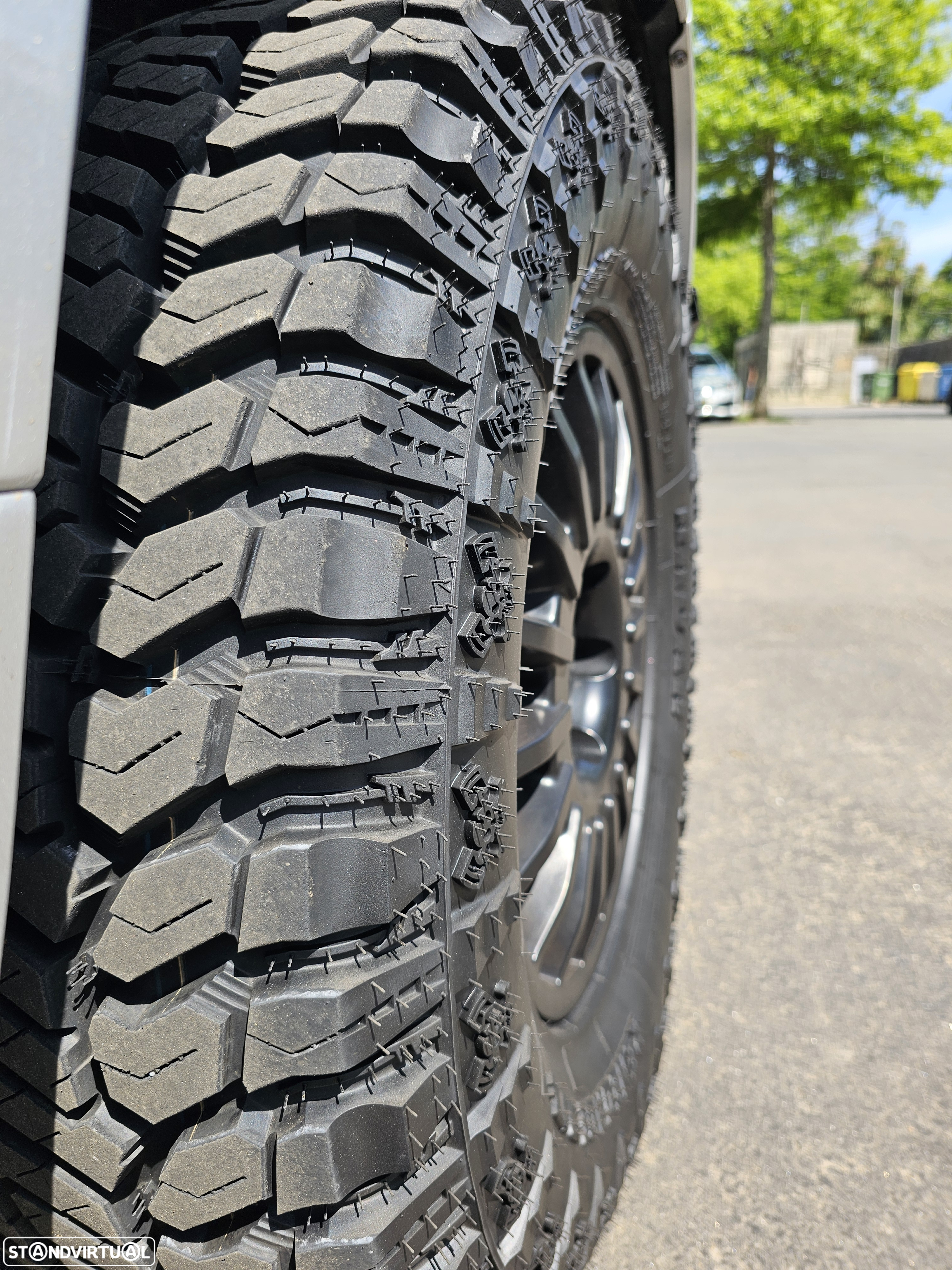 Toyota Land Cruiser Prado - 18