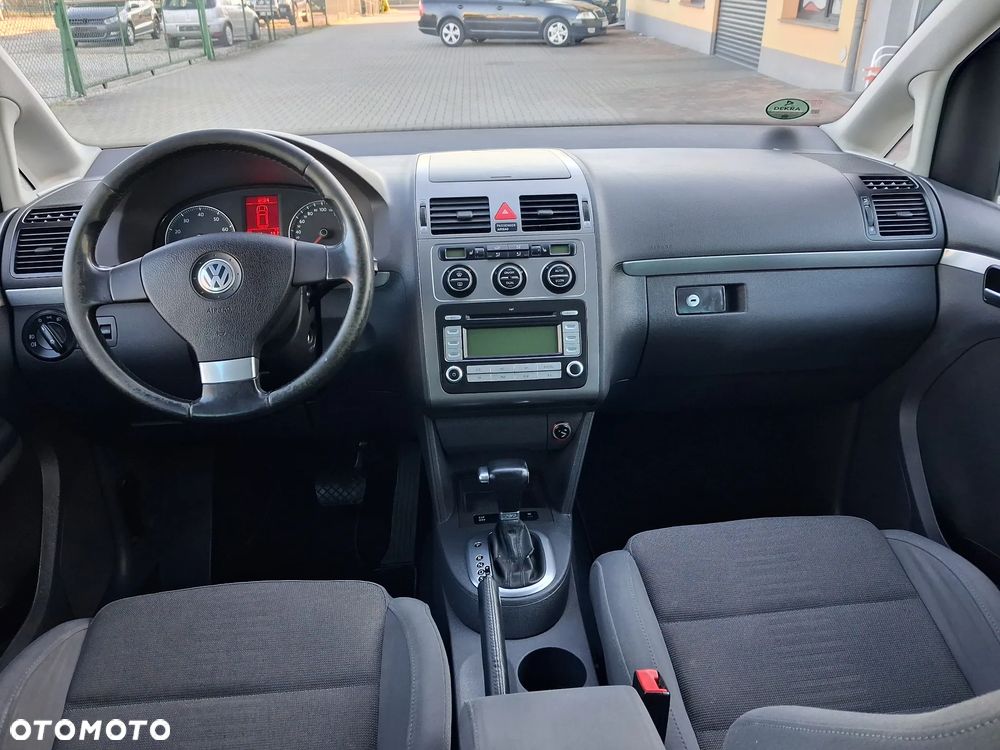 Volkswagen Touran 1.4 TSI DSG Highline - 14