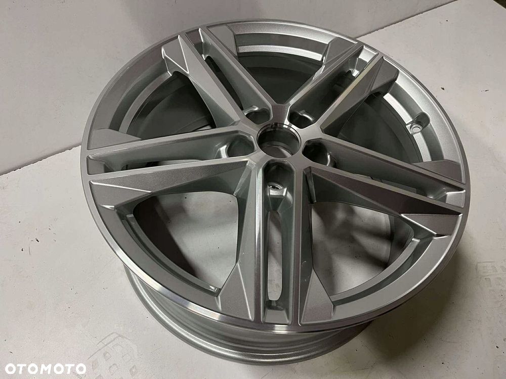 AUDI Q5 80A FELGA 8JX19 ET39 5X112 - 3
