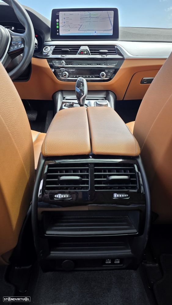 BMW 520 - 18