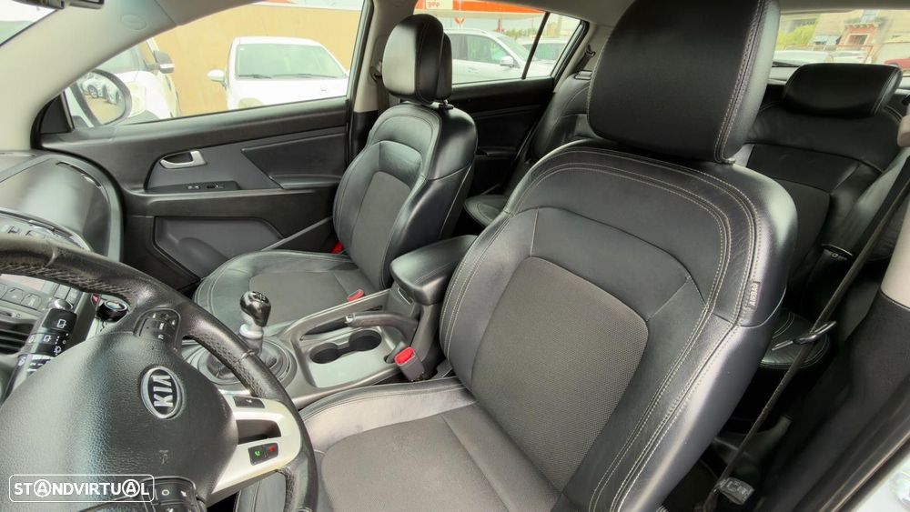 Kia Sportage 1.7 CRDI ISG Prime - 11