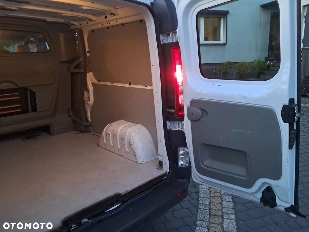 Opel VIVARO - 23