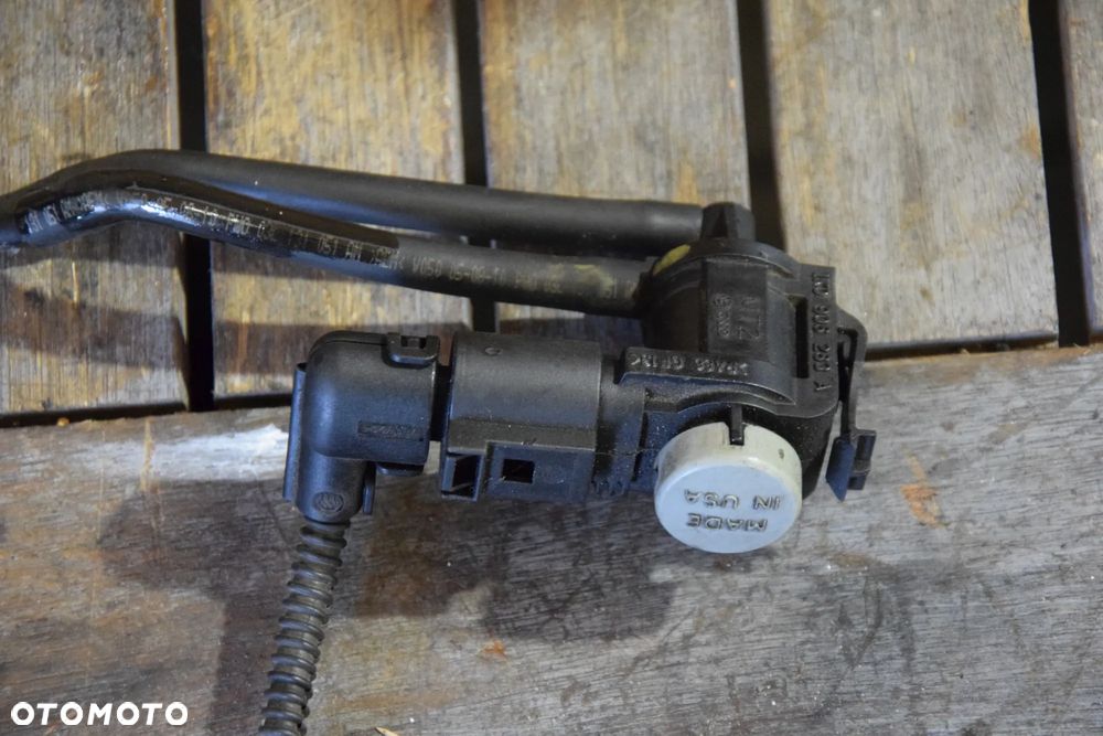 AUDI A3 8P LIFT 08-12 1.6 TDI Zawór podciśnienia 1K0906283A - 2