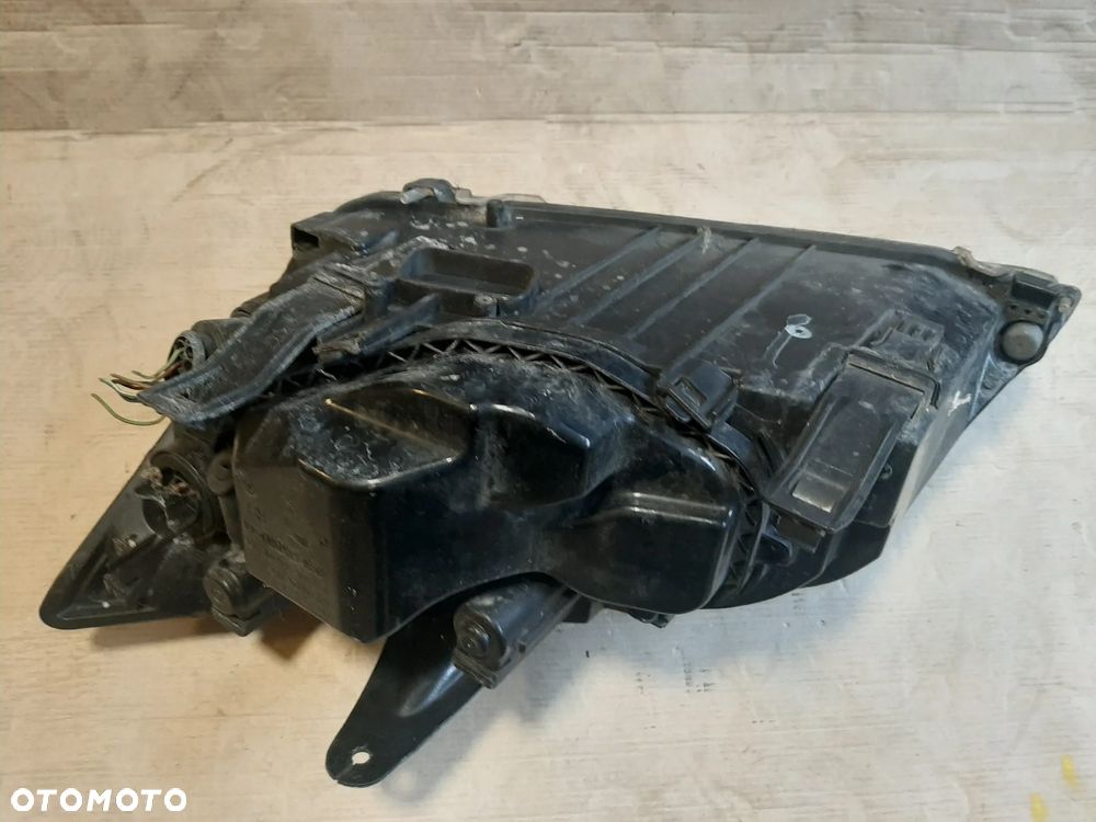 Lampa Ford Focus II prawy lub lewa przód - 4
