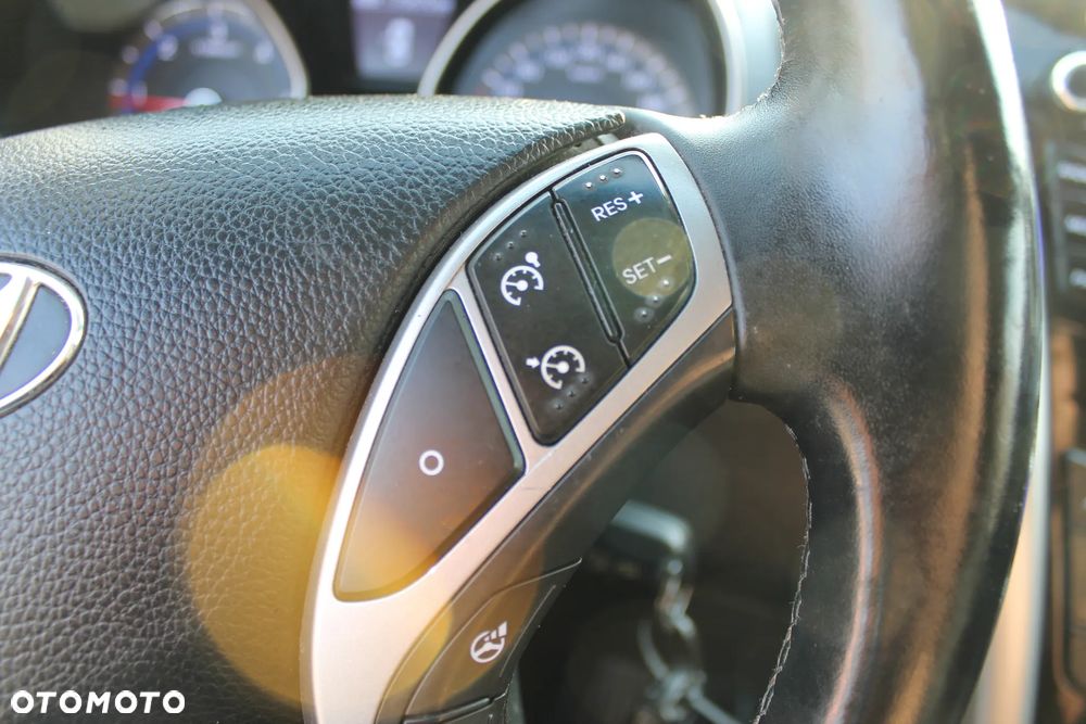 Hyundai i30 1.6 CRDi Premium - 17