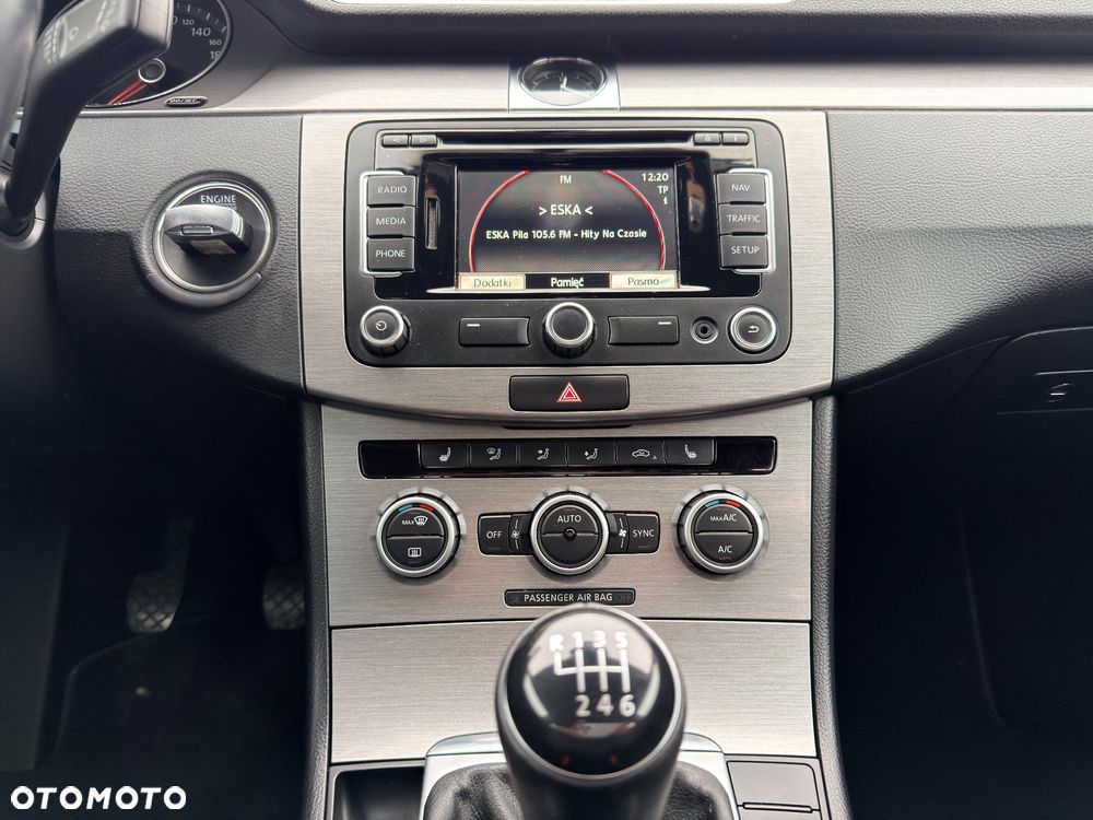 Volkswagen Passat 1.4 TSI Comfortline BlueMotion Technology - 25