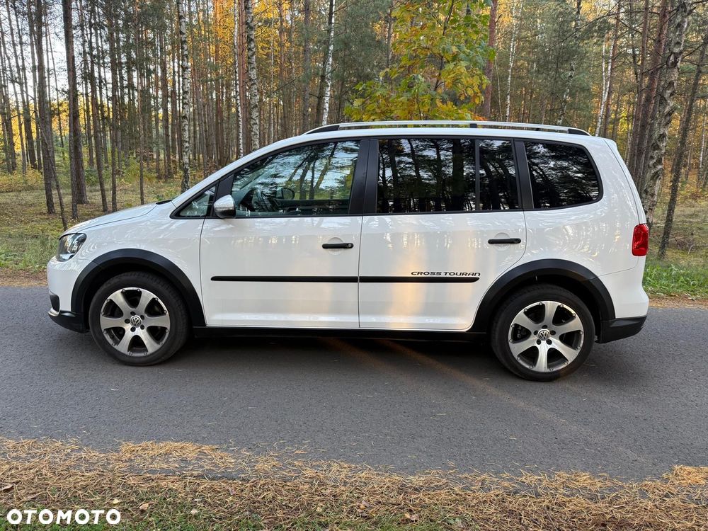 Volkswagen Touran 2.0 TDI DPF Cross - 6